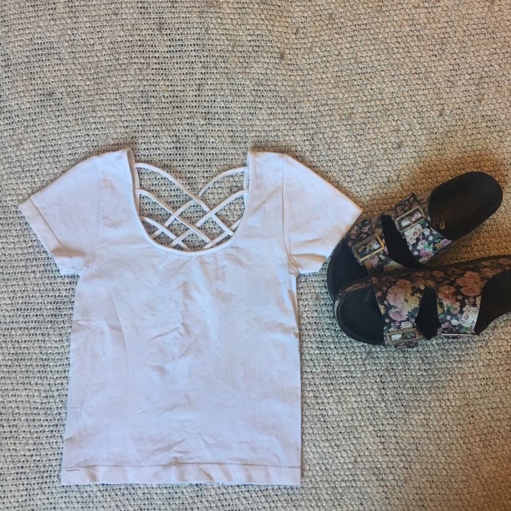 SOLD Strappy Nylon Crop 🌺